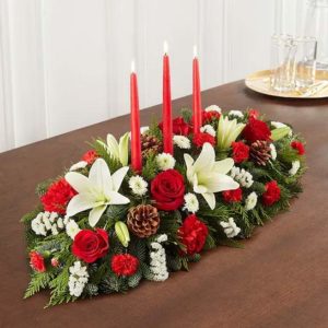 Traditional Christmas Centerpiece